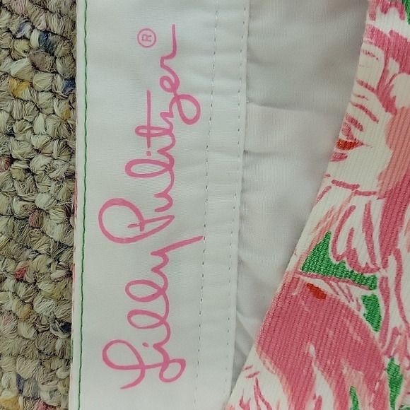 Lilly Pulitzer Pink Green Flamingo Buttercup Shorts Sz 2, Cotton. 5" Inseam - Picture 5 of 7